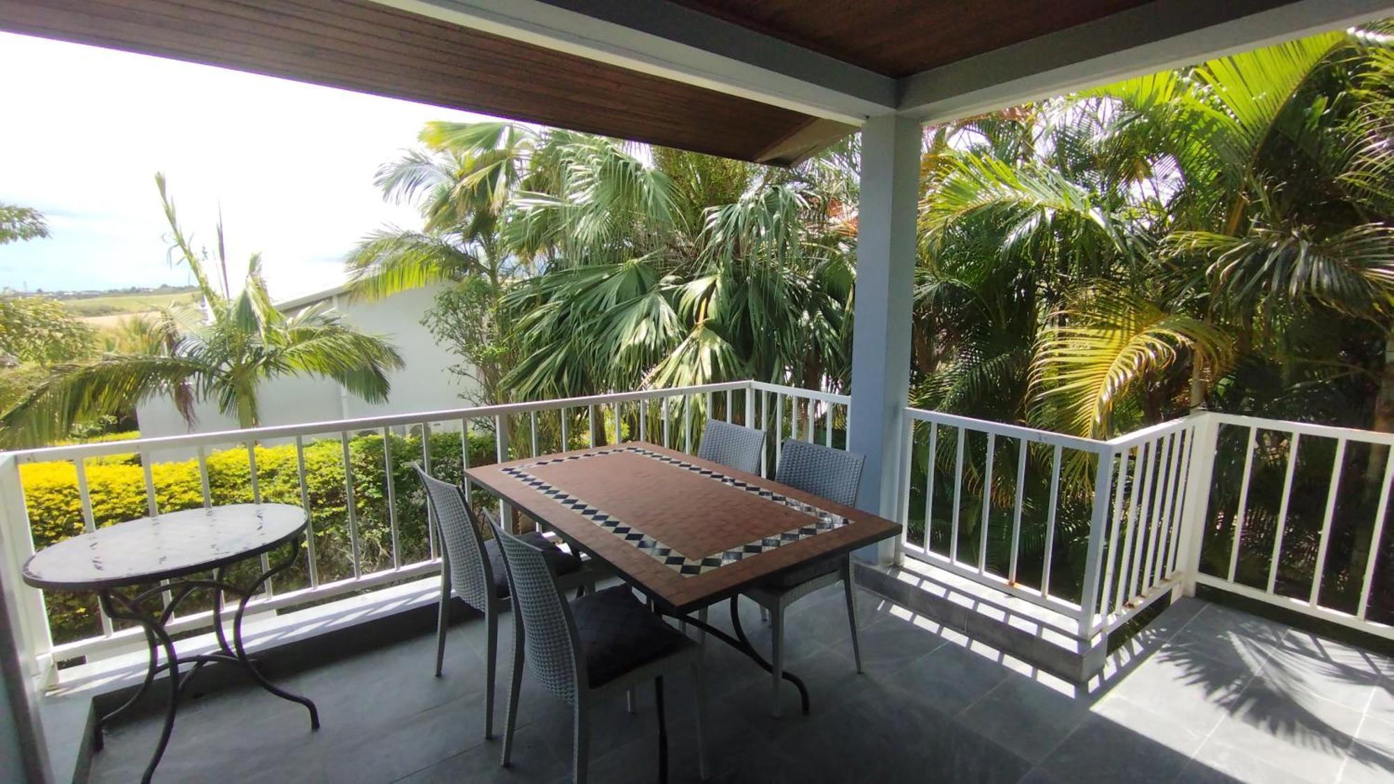 F2 Residence Oasis Terre Rouge A 圣皮埃尔 外观 照片